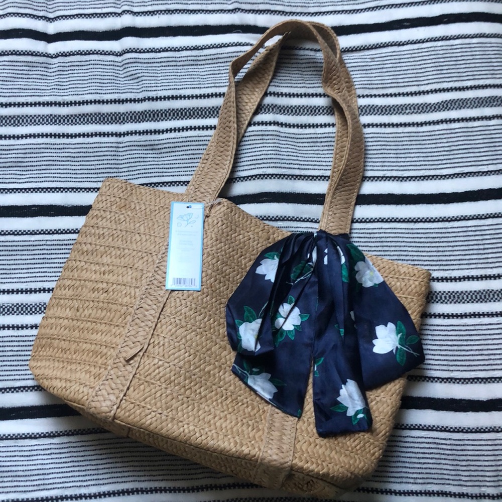 Draper James Strawbag